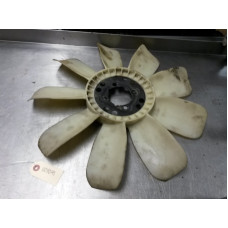 110Y041 Cooling Fan For 02-04 Cadillac Escalade  5.3 15017911